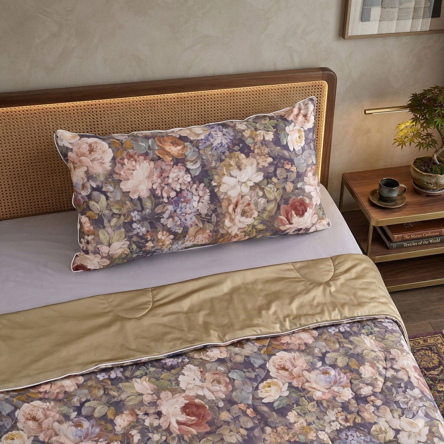 SERENITY NIGHT High-Tech Cooling-Steppdecken-Set mit edler, temperaturregulierender Maulbeeren-Seiden-Füllung und MOP Knöpfe, 135x200 - 40x80 cm, Acquarell
