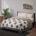 Handgequiltete Baumwoll-Voile-Steppdecke mit Blockdruck, inklusive Stofftasche, 200x200cm, blau