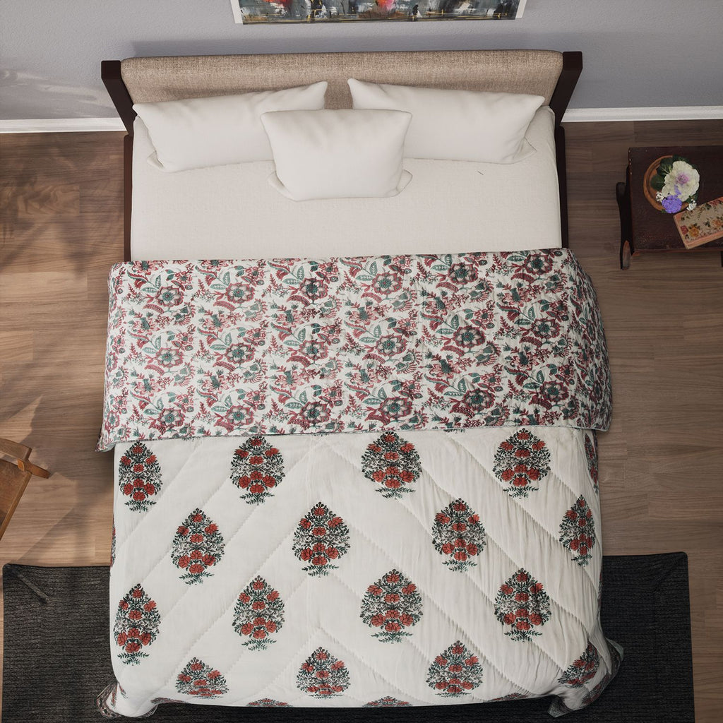Handgequiltete Baumwoll-Voile-Steppdecke mit Blockdruck, inklusive Stofftasche, 200x200cm, blau