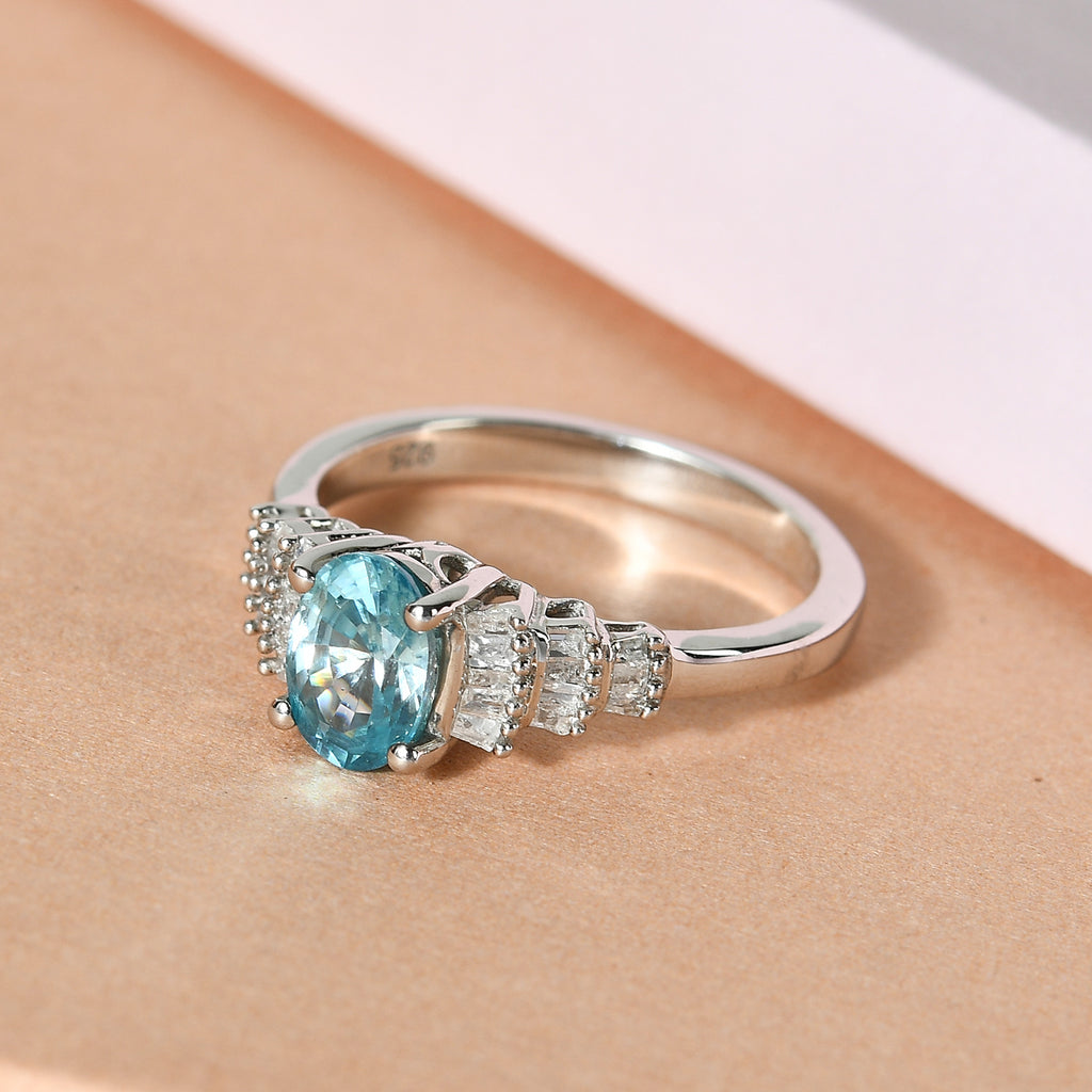 Kambodschanischer, blauer Zirkon und Diamant-Ring, 925 Silber platiniert ca. 1,38 ct